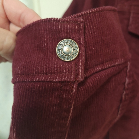 NWT Levi's Original Trucker Jacket Corduroy Sherpa Women's XS Irregular Burgundy - Picture 6 of 16